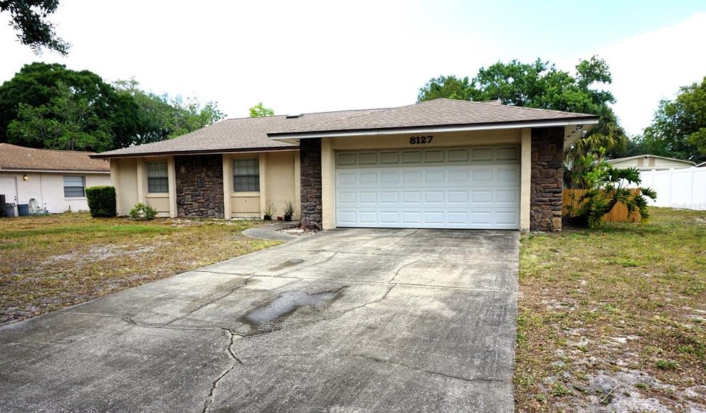 8127 Sandberry Blvd, Orlando, FL 32819-4184