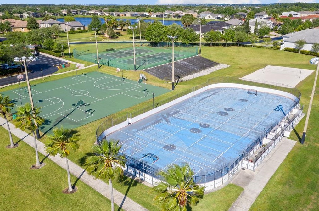 1226 Portmoor Way, Winter Garden FL  34787-4622 exterior