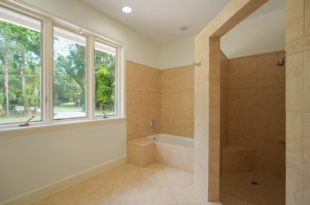 2062 Hutton Pt, Longwood FL  exterior