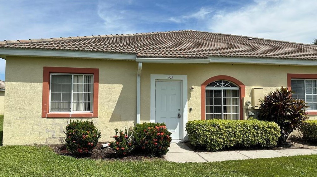 305 Port Pleasant Dr, Kissimmee, FL 34759-5504