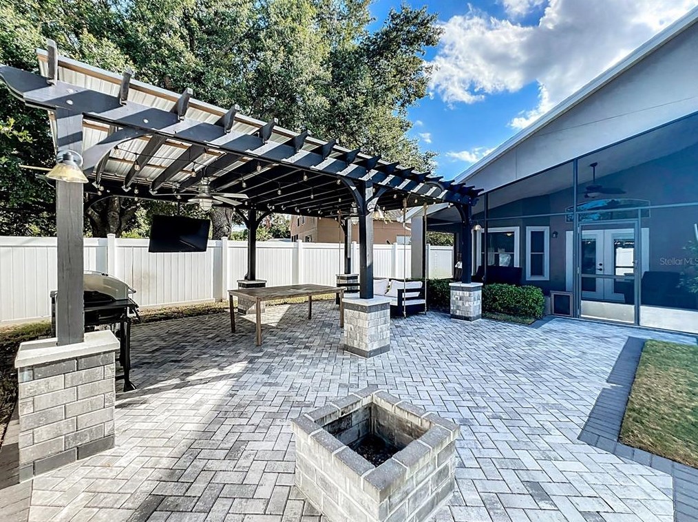 2715 Snow Goose Ln, Lake Mary FL  32746-7411 exterior