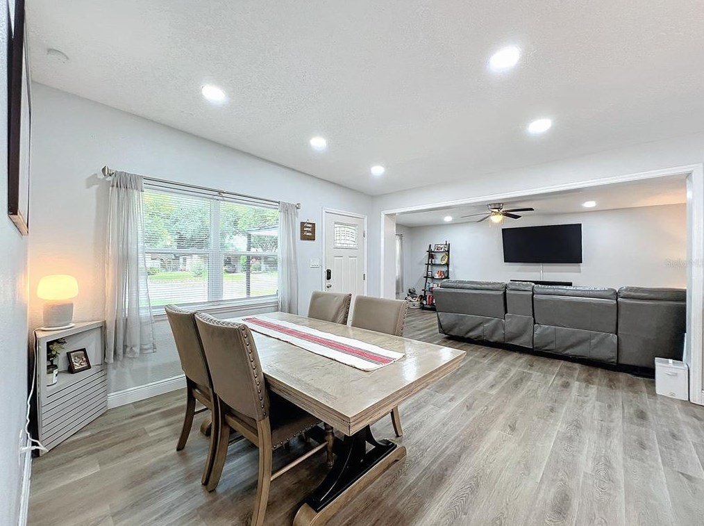 4210 Haverstraw Ave, Orlando FL 32812-5817 exterior