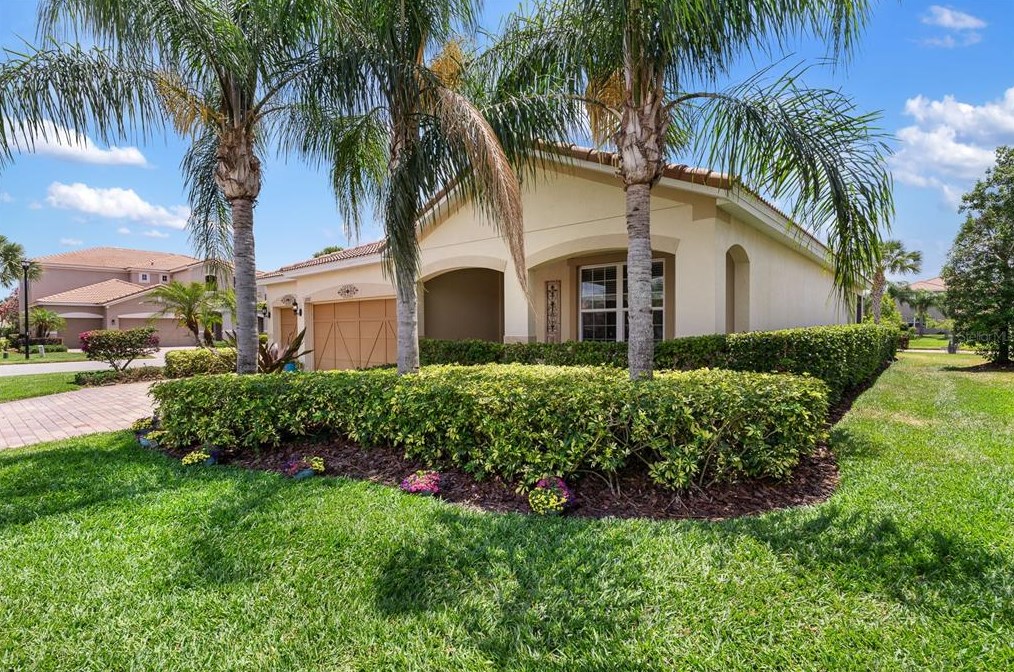 12072 Autumn Fern Ln, Orlando, FL 32827-7199