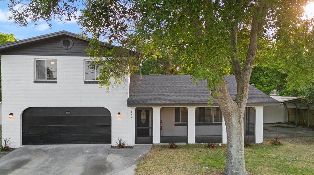 852 Pinewood St, Daytona Beach FL  32117-4574 exterior