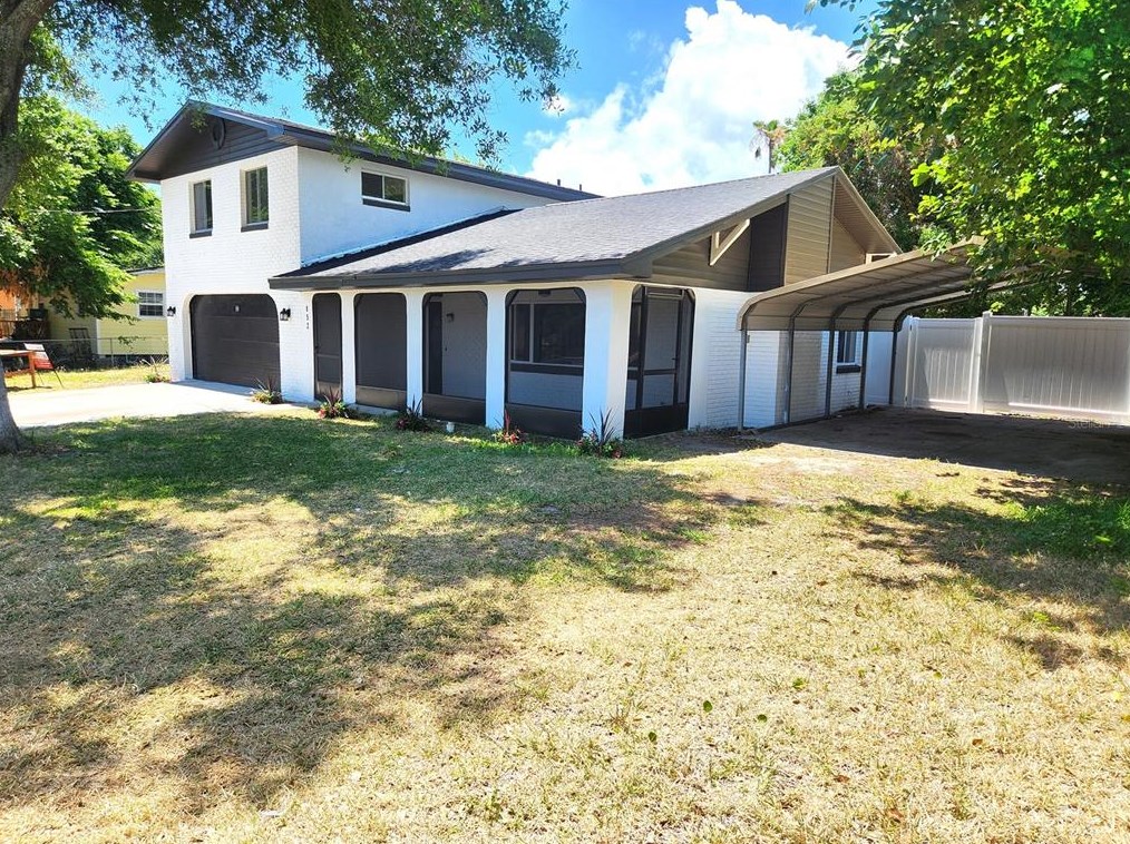 852 Pinewood St, Daytona Beach, FL 32117