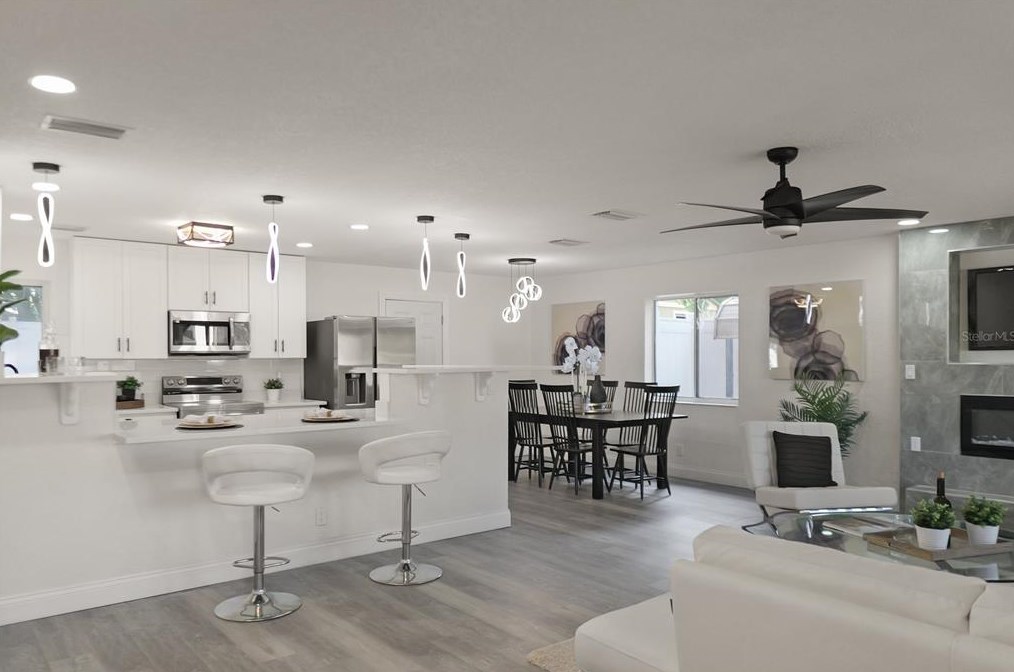 852 Pinewood St, Daytona Beach FL  32117-4574 exterior