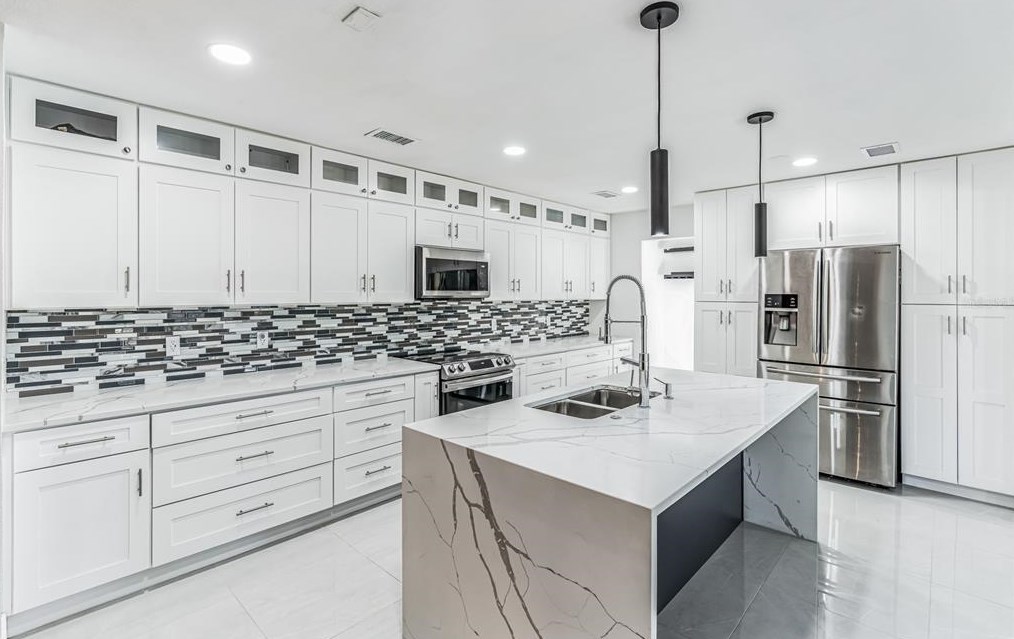 5621 Lake Mary Jess Shores Ct, Orlando, FL 32839-2992