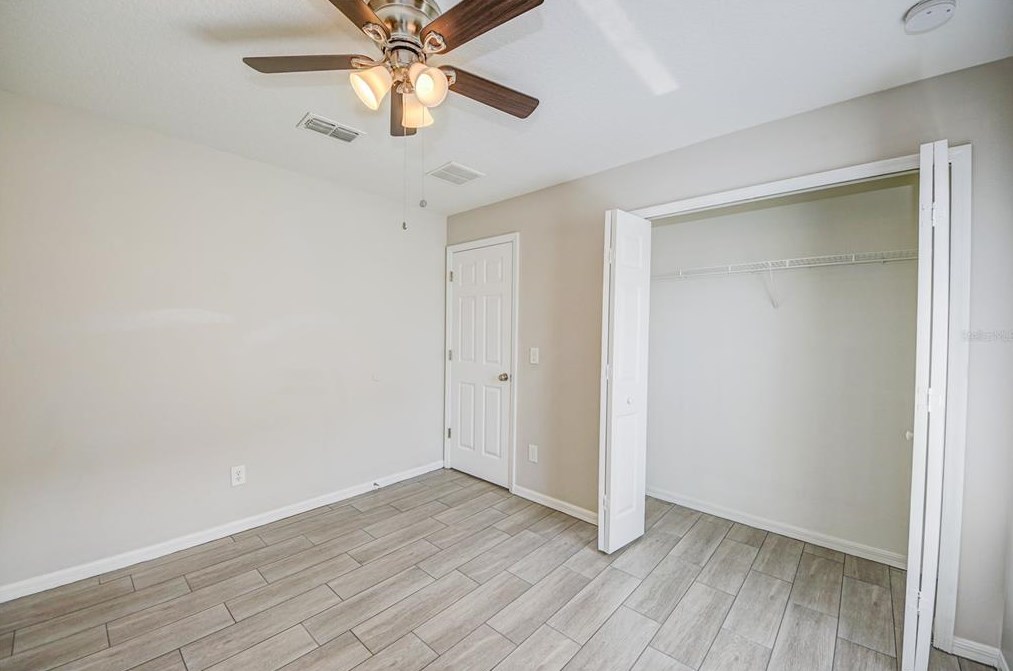 2304 Walnut Canyon Dr, Kissimmee FL  34758-1720 exterior