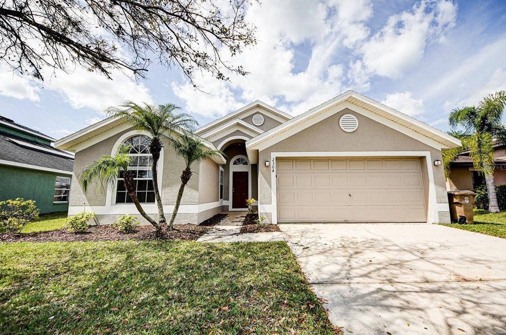 2304 Walnut Canyon Dr, Kissimmee FL  34758-1720 exterior