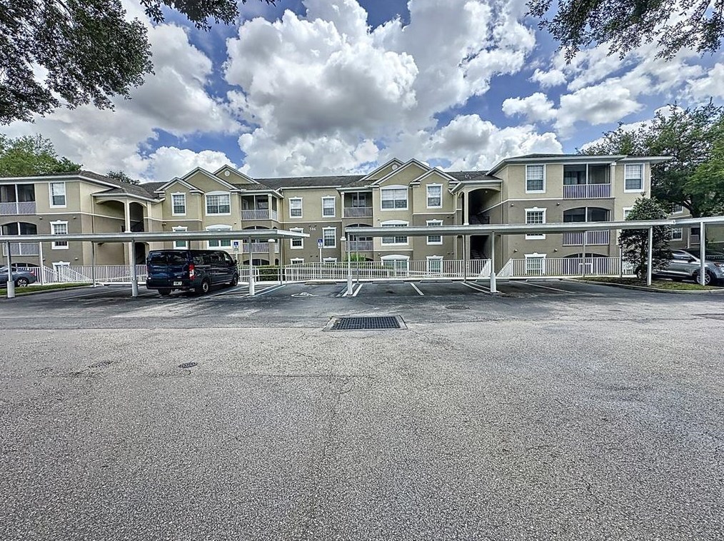 586 Brantley Terrace Way #301, Altamonte Springs, FL 32714