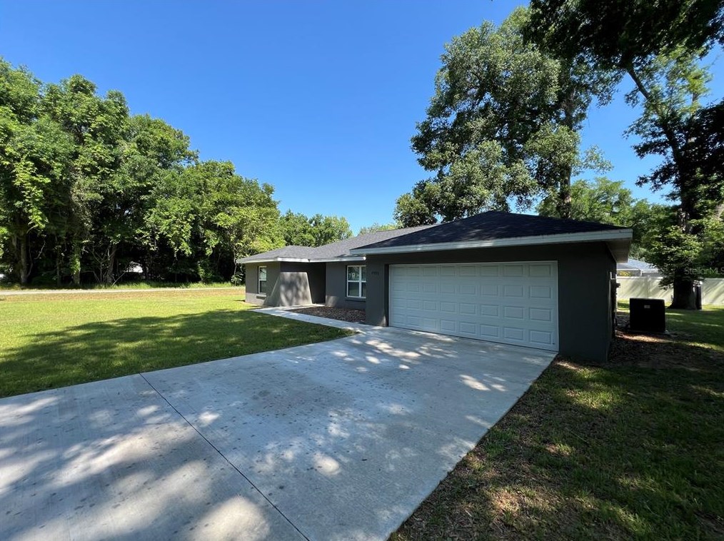 7593 82nd St, Ocala, FL 34476-6905
