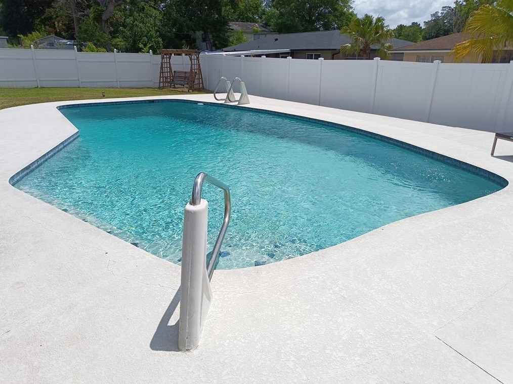 533 Teakwood Dr, Altamonte Springs FL 32714-7429 exterior