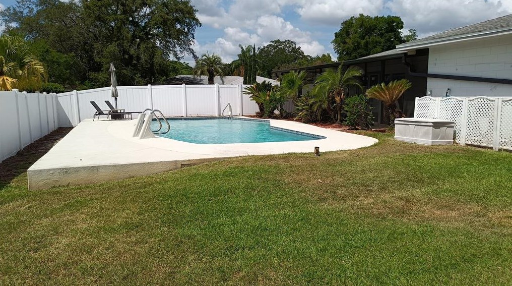 533 Teakwood Dr, Altamonte Springs FL 32714-7429 exterior