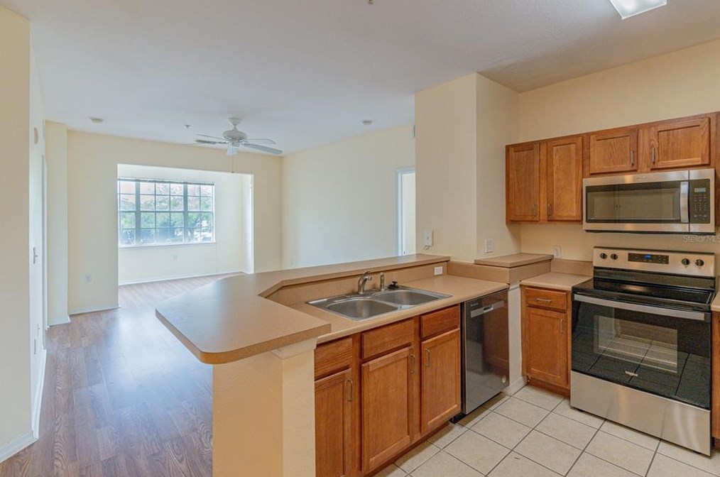 8112 Claire Ann Dr, Orlando, FL 32825-3204
