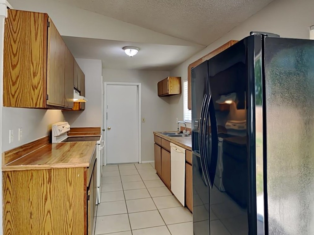 940 Kentucky Woods Ln, Orlando, FL 32824-7519