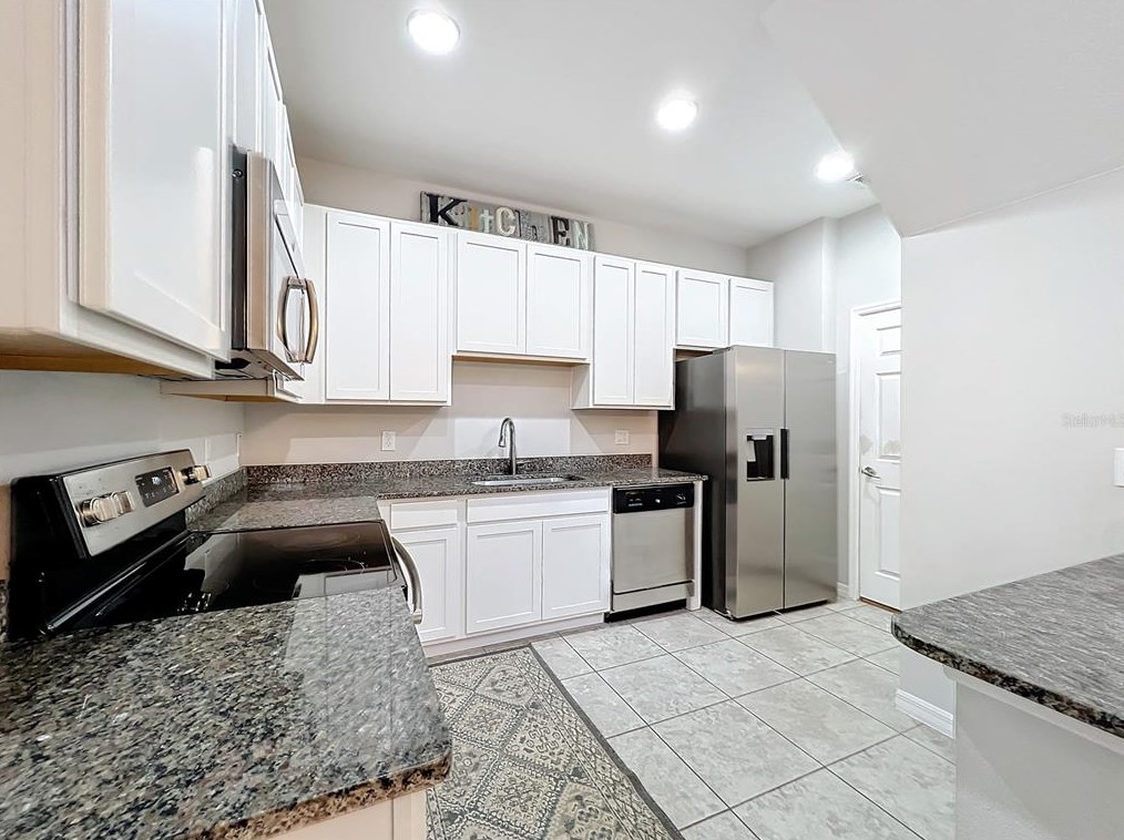 2422 7 Oaks Dr, Saint Cloud FL  34772-0078 exterior