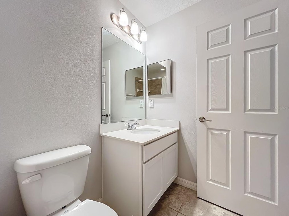 2422 7 Oaks Dr, Saint Cloud FL  34772-0078 exterior