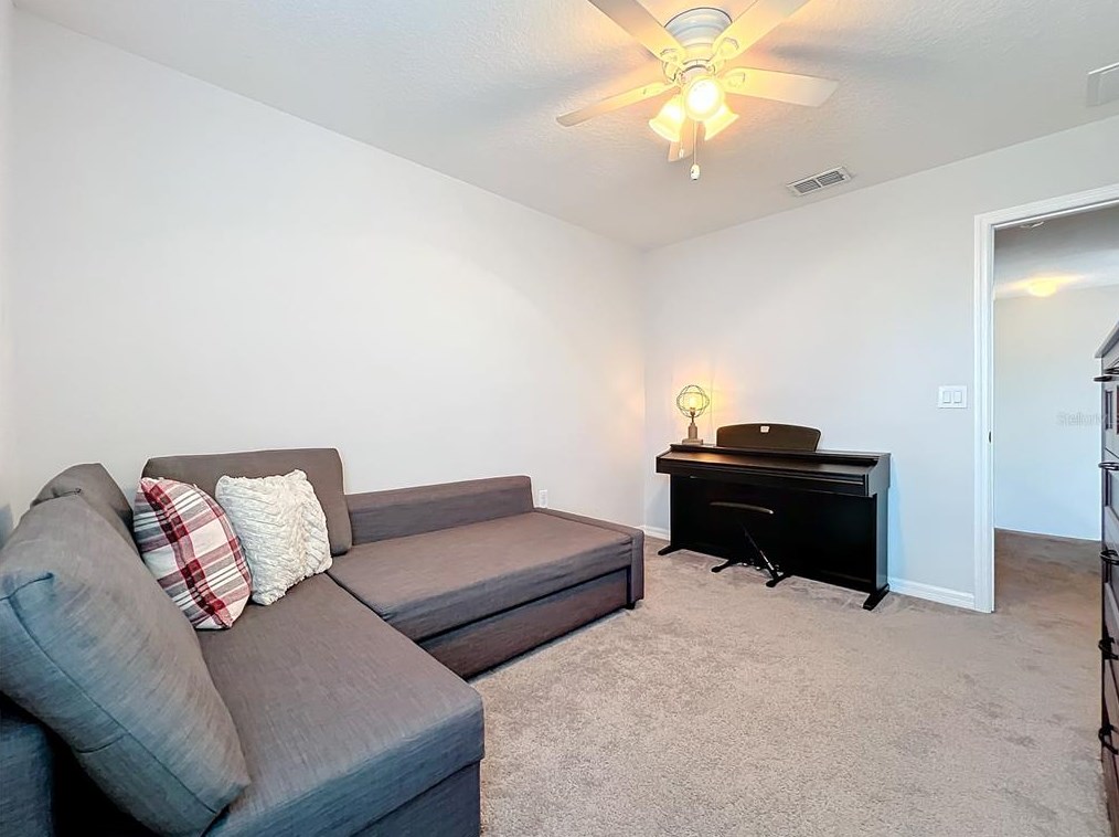 2422 7 Oaks Dr, Saint Cloud FL  34772-0078 exterior