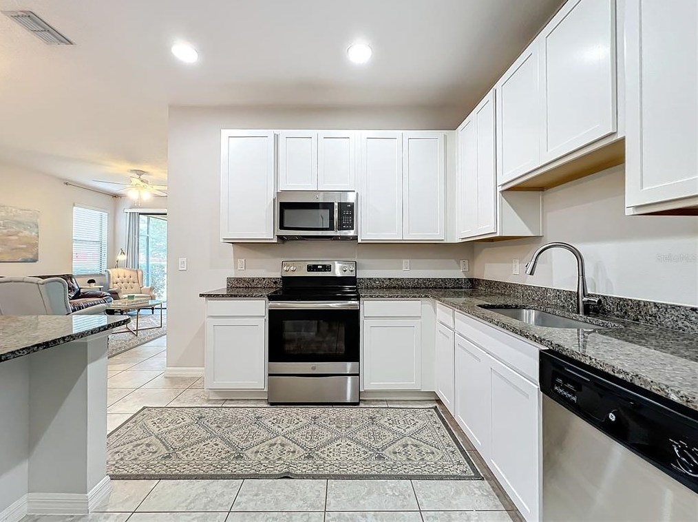 2422 7 Oaks Dr, Saint Cloud FL  34772-0078 exterior