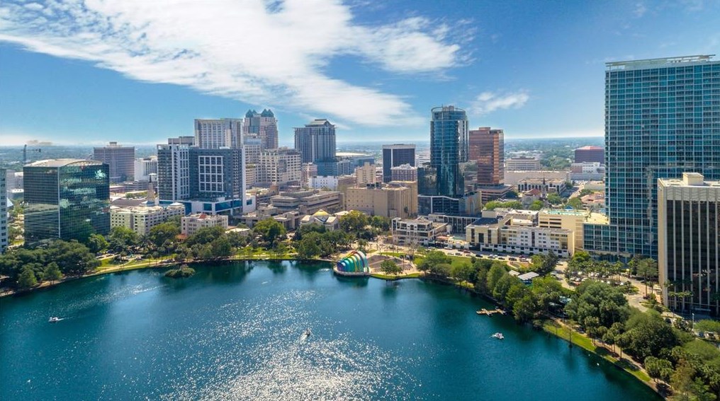 150 Robinson St, Orlando FL  32801-1618 exterior