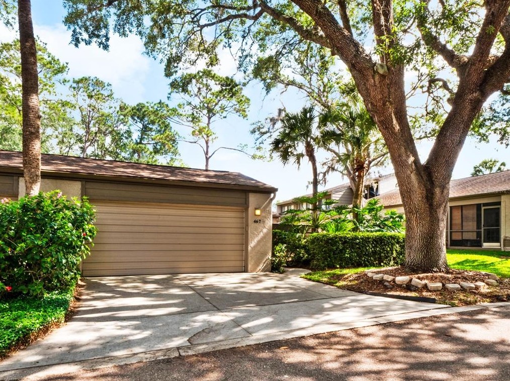 467 Meadowood Blvd, Casselberry, FL 32730-2942
