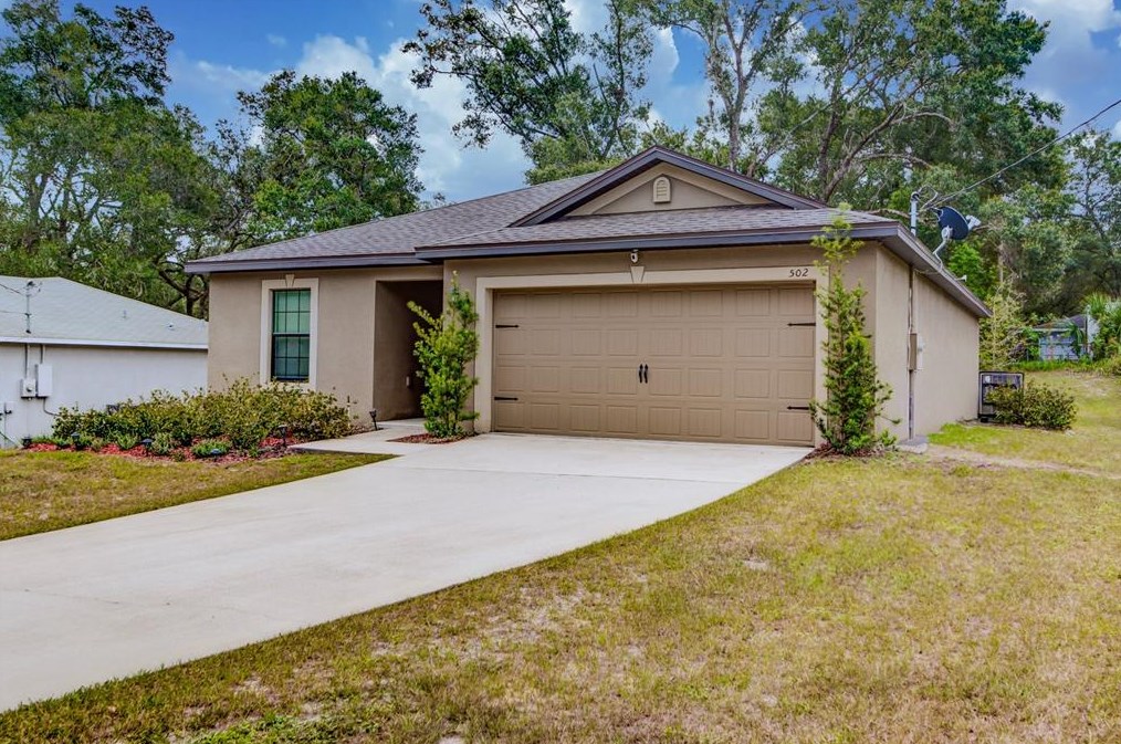 502 Division St, Deland, FL 32724-6009