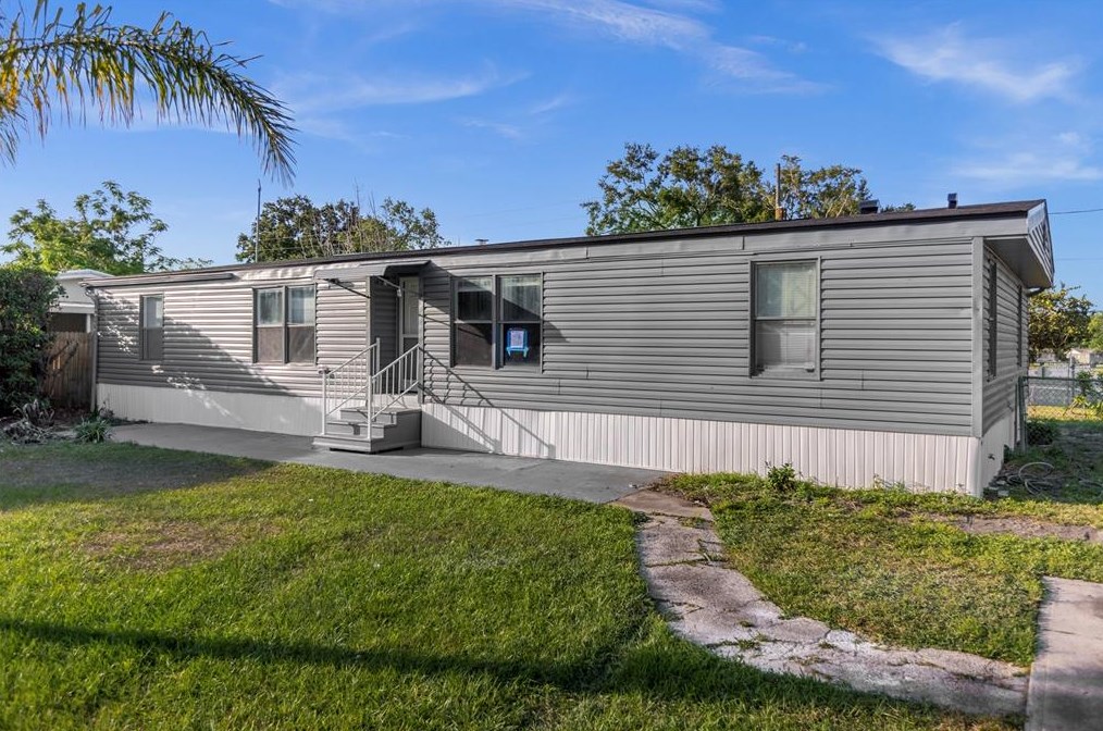8221 Mount Riga Rd, Orlando, FL 32822-7435