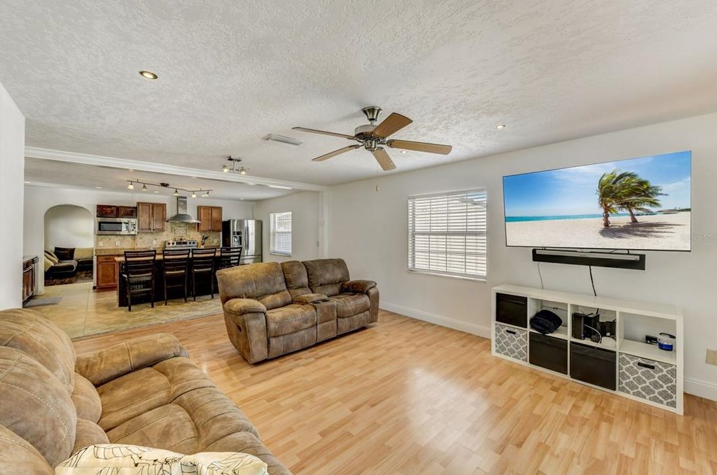 602 Bryan Ct, Altamonte Springs FL 32701-6301 exterior