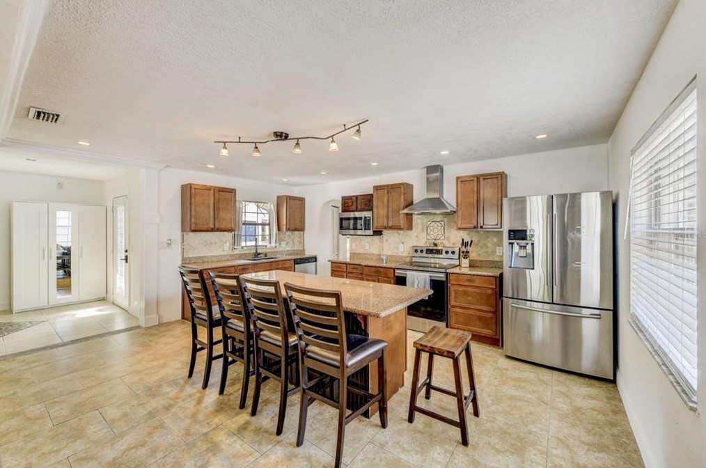 602 Bryan Ct, Altamonte Springs FL 32701-6301 exterior