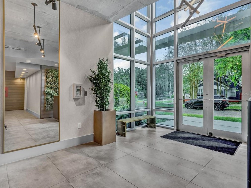 525 E Jackson St #702, Orlando, FL 32801