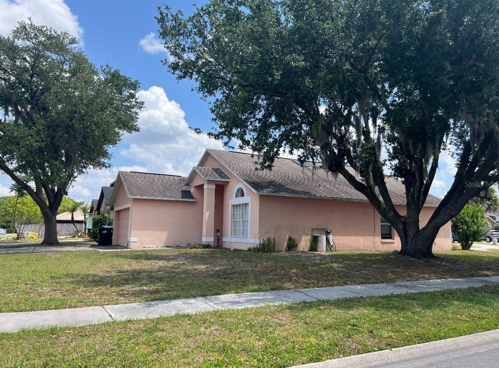 951 River Wind Ave, Orlando, FL 32825-7333