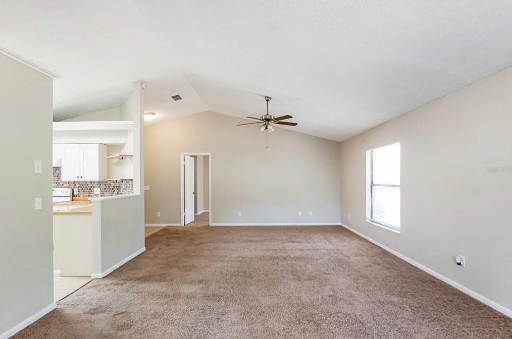 137 Lameraux Rd, Winter Haven FL  33884-2537 exterior