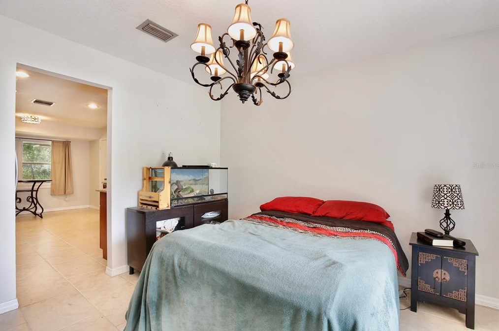 102 Bch Ave, Altamonte Springs FL 32701-7901 exterior