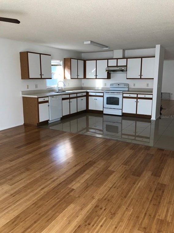 1111 Epson Oaks Way, Orlando, FL 32837-6321