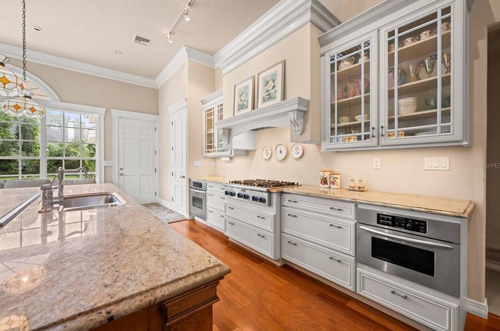 1181 Via Capri, Winter Park FL  32789-2635 exterior