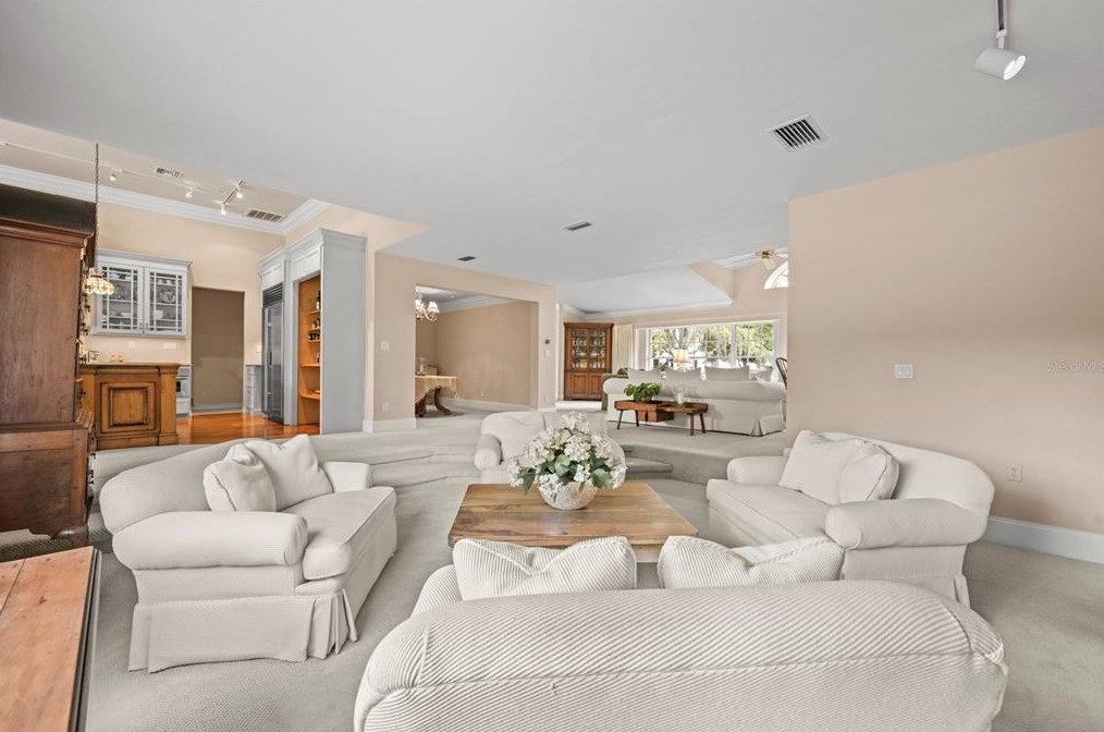 1181 Via Capri, Winter Park FL  32789-2635 exterior