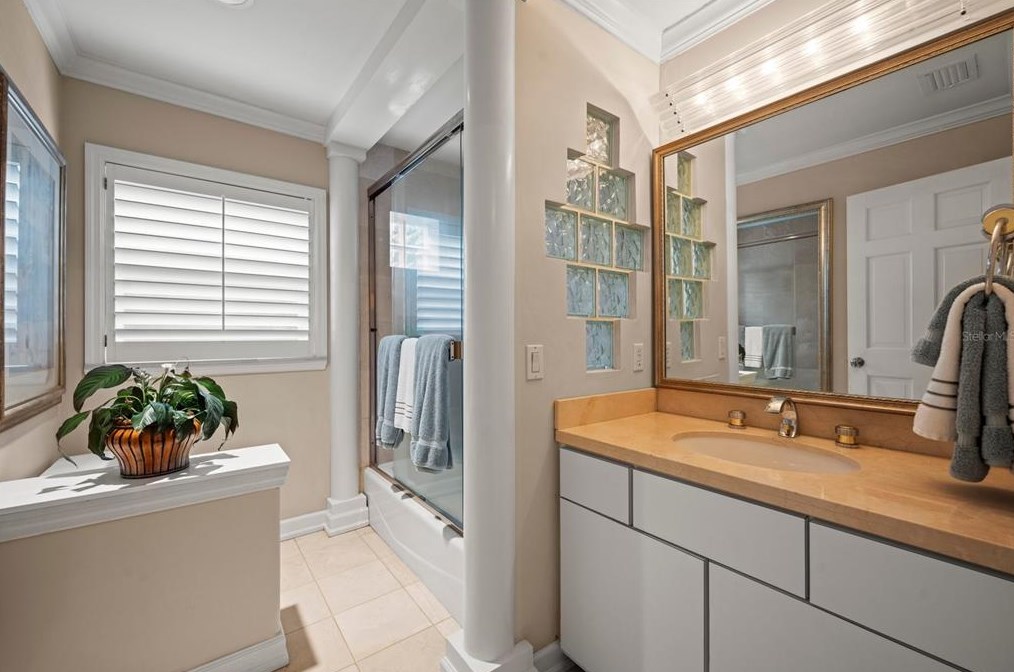 1181 Via Capri, Winter Park FL  32789-2635 exterior