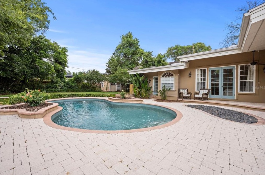 1181 Via Capri, Winter Park FL  32789-2635 exterior