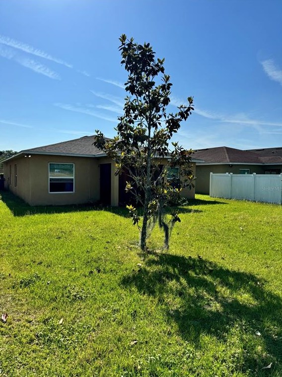 7310 Holly Creek Rd, Mount Dora, FL 32757-7343