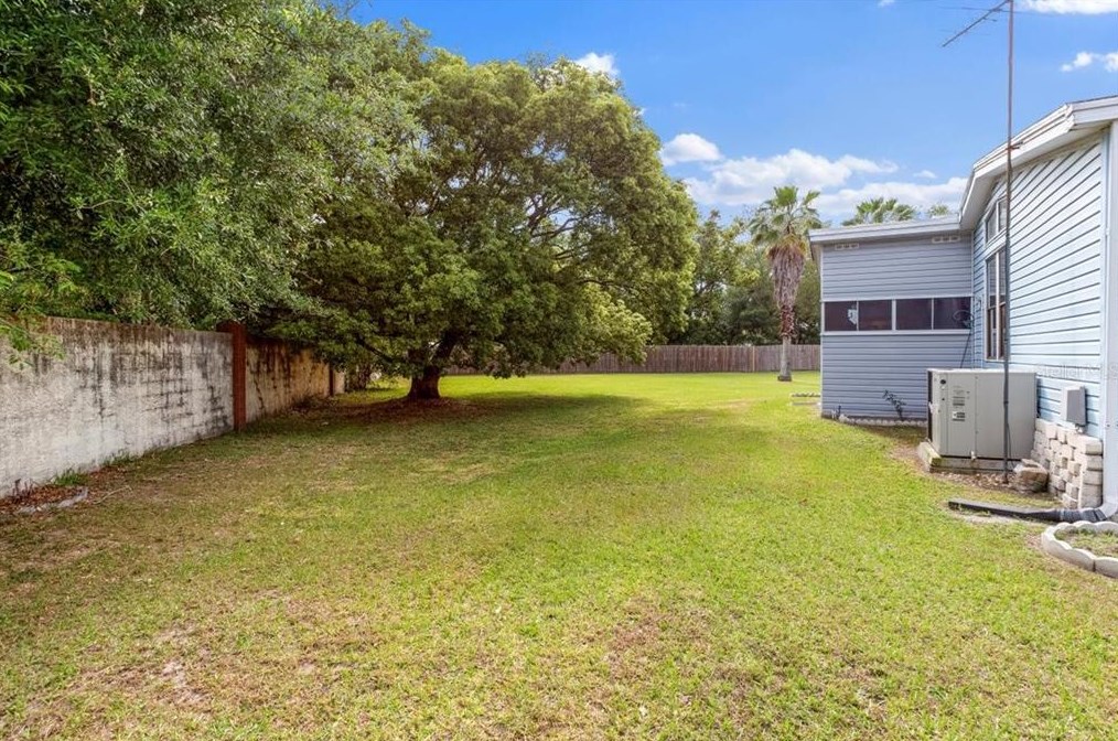 35939 Tanda Cir, Zephyrhills FL exterior