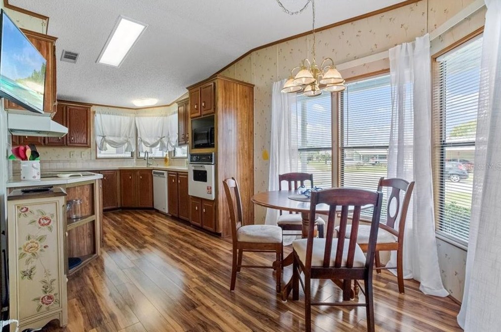 35939 Tanda Cir, Zephyrhills FL exterior