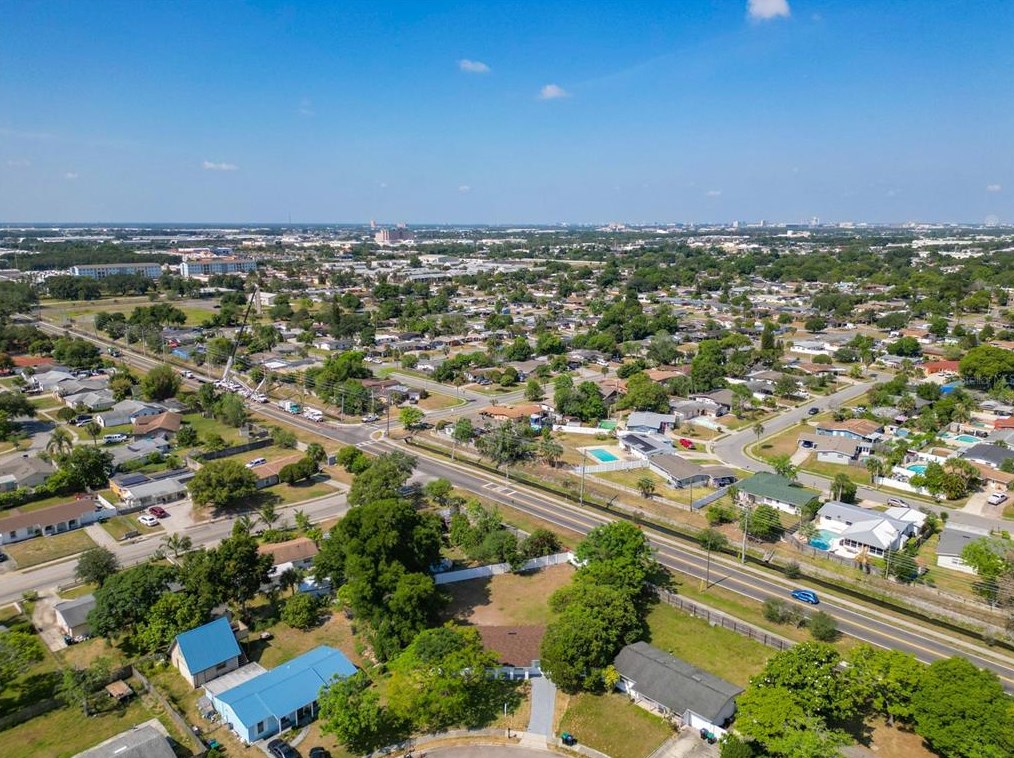6736 Junius Ave, Orlando, FL 32809-6549