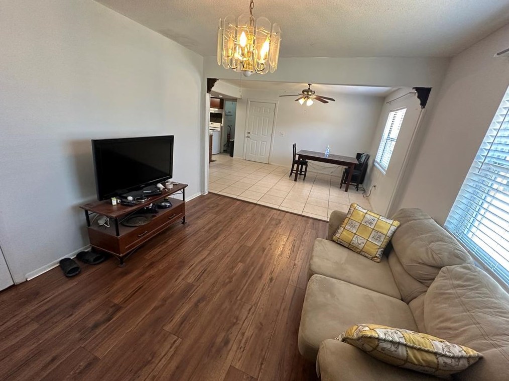 2471 Princess Carol Ct, Orlando FL  32807-8523 exterior