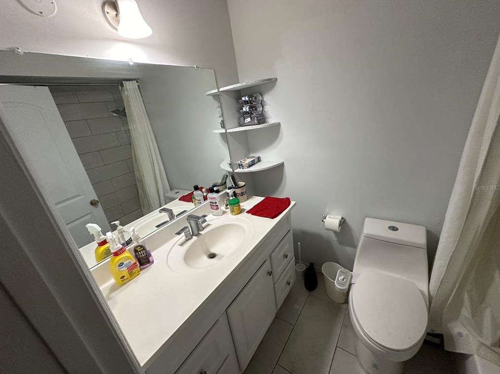 2471 Princess Carol Ct, Orlando FL  32807-8523 exterior