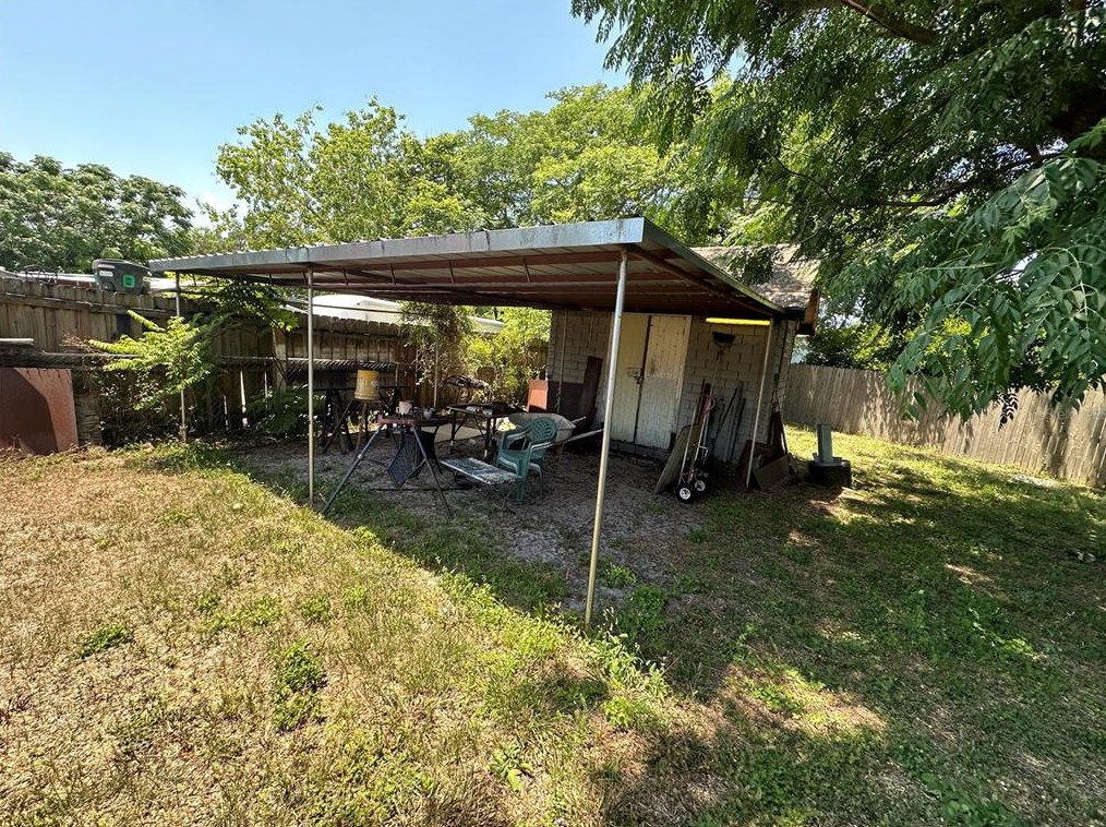 2471 Princess Carol Ct, Orlando FL  32807-8523 exterior