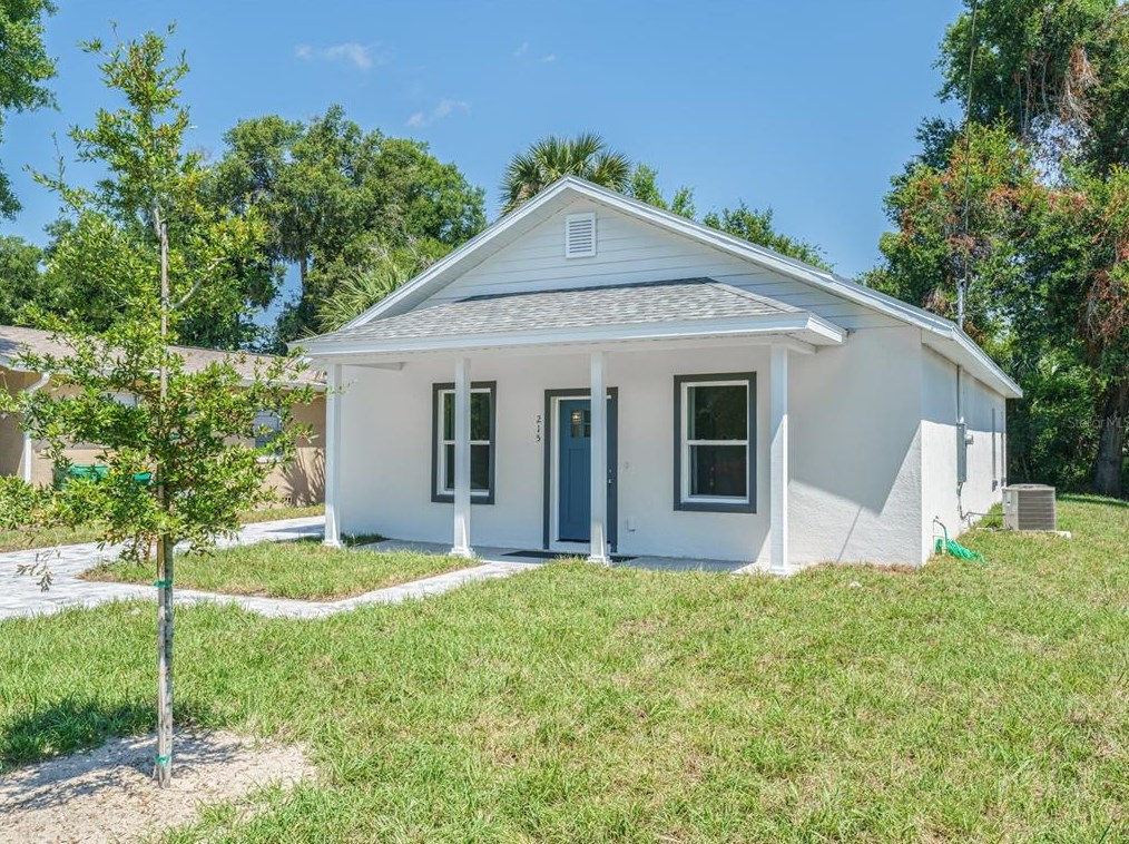 215 Hubbard Ave, Deland FL  32720-5831 exterior