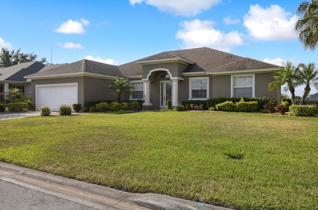6841 Bushnell Dr, Lakeland, FL 33813
