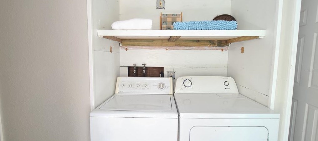 59 Lawrence Ct, Daytona Beach FL  32127-6011 exterior