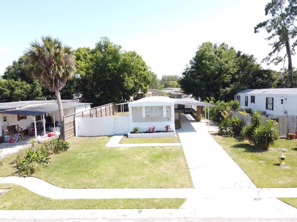 59 Lawrence Ct, Daytona Beach FL  32127-6011 exterior