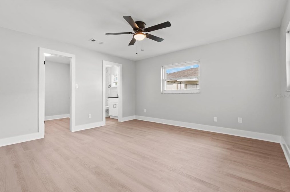 1808 Paradise Dr, Kissimmee FL 34741-2013 exterior